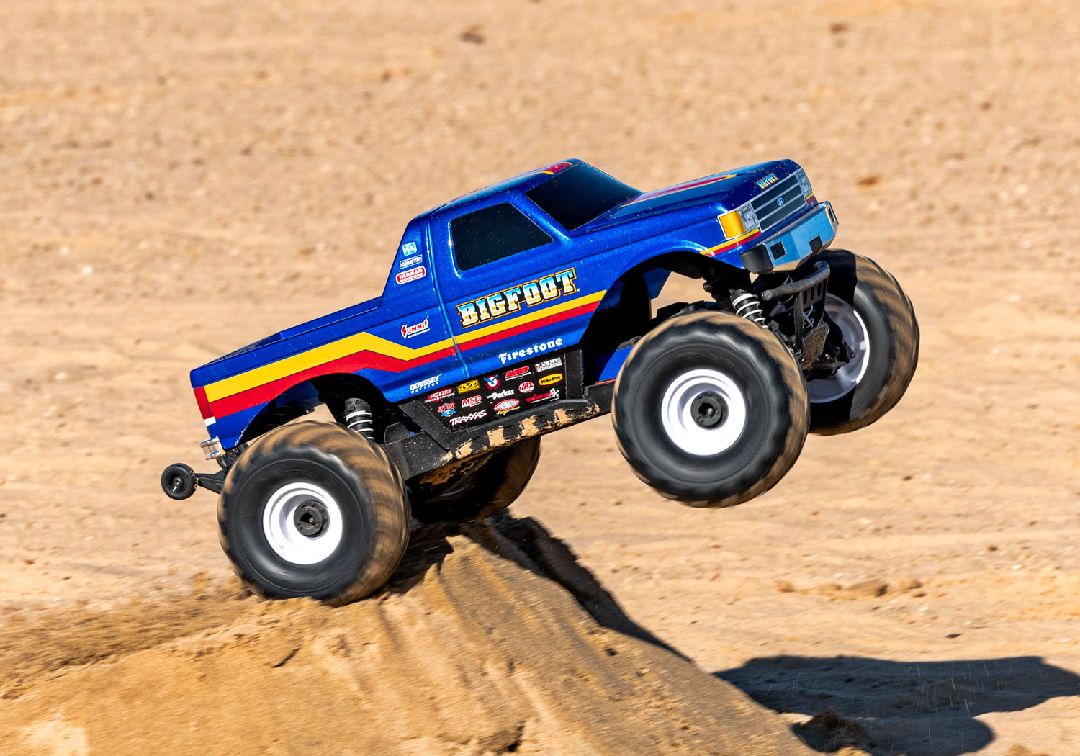 Traxxas 1/10 Ford F-150 BL-2S 4X4 RTR - Bigfoot No. 8